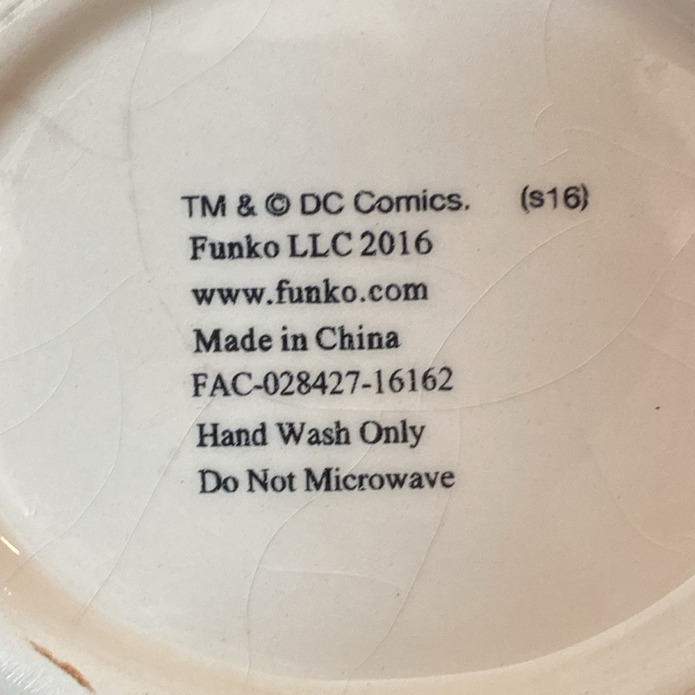 Funko Pop! Wonder Woman Mug - Picture 5 of 6